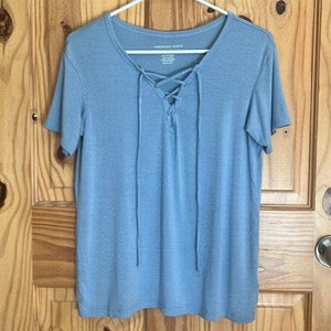 AMERICAN Eagle Outfitters Soft & Sexy Lace Up Crew Neck T-Shirt
